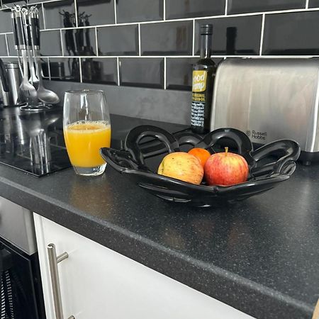 3-Bed Home From Home, Sleeps 6, Great For Contractors, Close To Gulliver'S Valley Theme Park, Free Parking, Hot Tub, Couple Retreat Шеффілд Екстер'єр фото