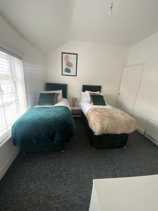 3-Bed Home From Home, Sleeps 6, Great For Contractors, Close To Gulliver'S Valley Theme Park, Free Parking, Hot Tub, Couple Retreat Шеффілд Екстер'єр фото