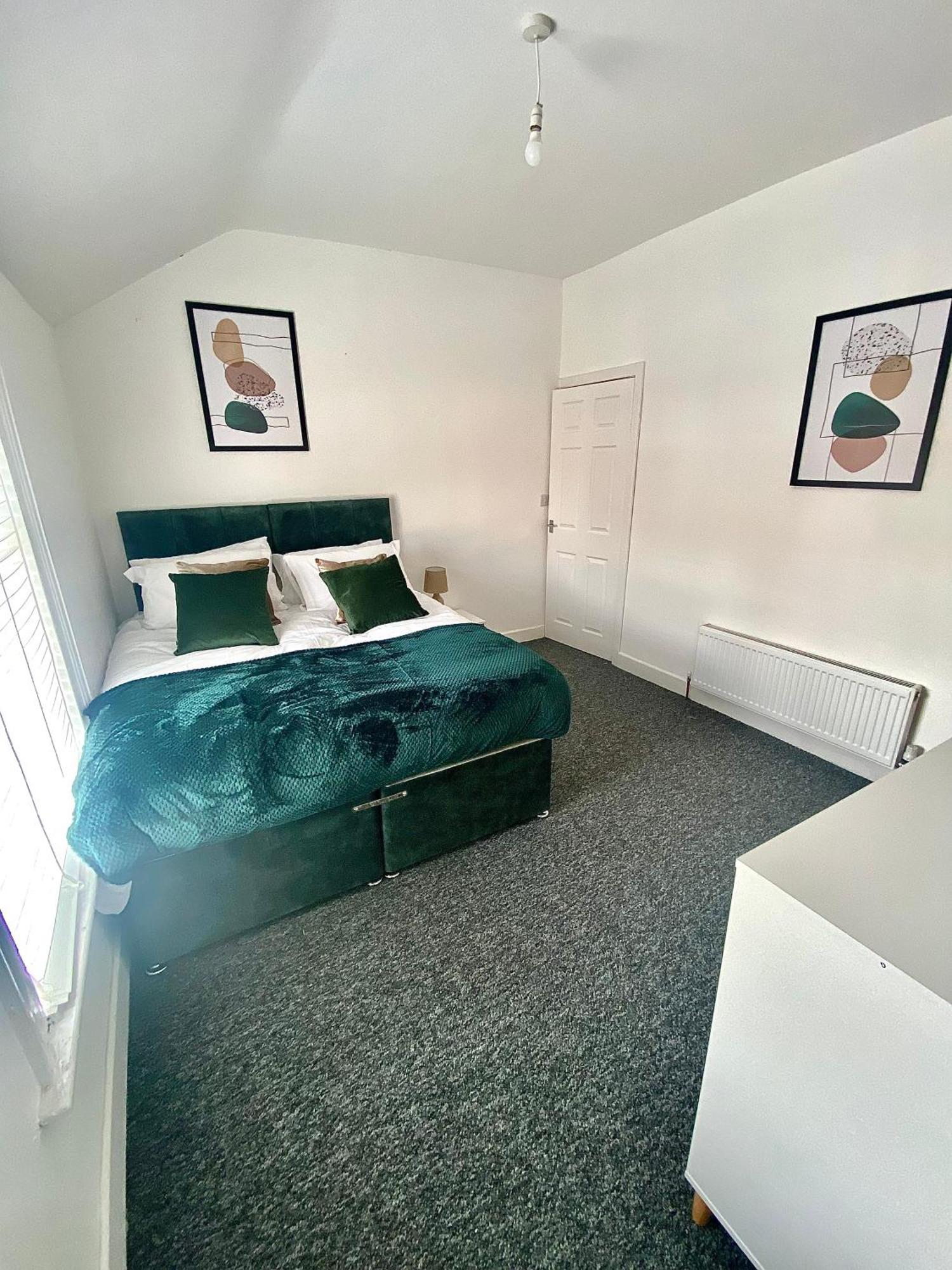 3-Bed Home From Home, Sleeps 6, Great For Contractors, Close To Gulliver'S Valley Theme Park, Free Parking, Hot Tub, Couple Retreat Шеффілд Екстер'єр фото
